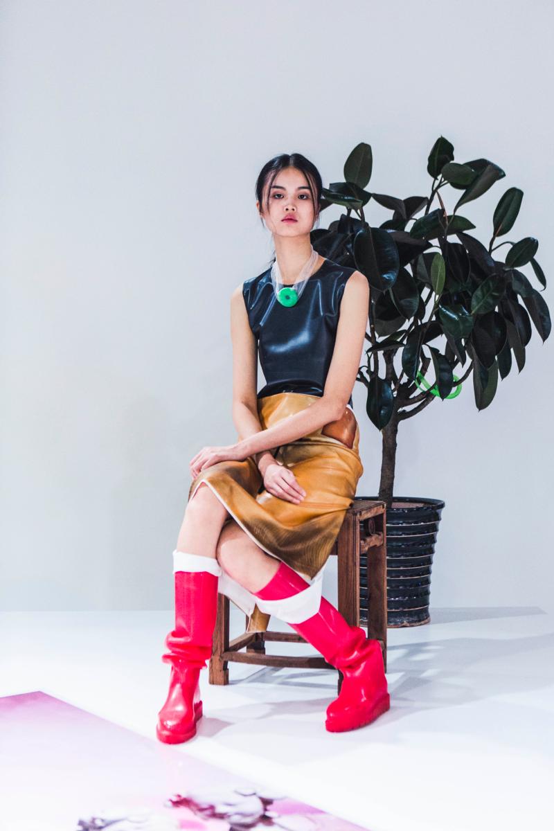 中国で注目の若手デザイナーを紹介 「SAMUEL Gui YANG（サムエル ガイ ヤング）」2017年春夏コレクションのテーマは「レトロ」