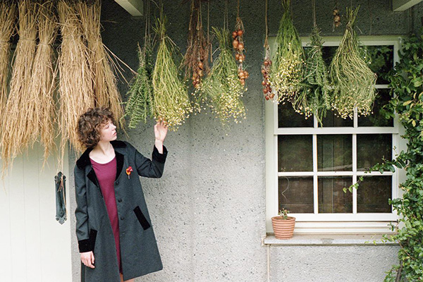 STATICE（スターチス）の2016-17年秋冬コレクション。テーマは「Beatrix Potter」。