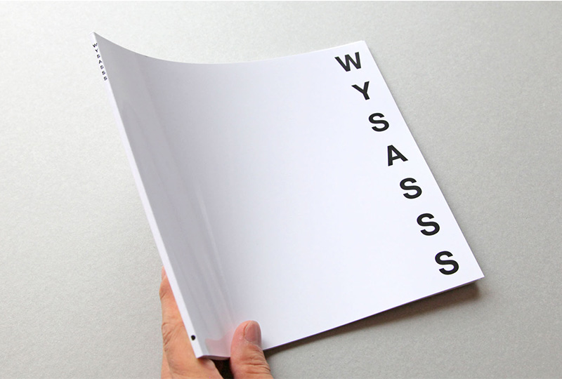 芸術家・佐藤拓真が作品集「WYSASSS」の発表&展覧会を谷保のcircleで開催