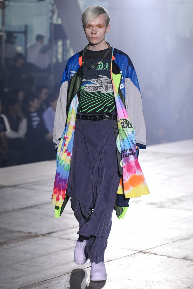 N.HOOLYWOOD（N.ハリウッド）2019年春夏 コレクション。Amazon Fashion “AT TOKYO（アット トウキョウ）”にて東京でランウェイを発表。